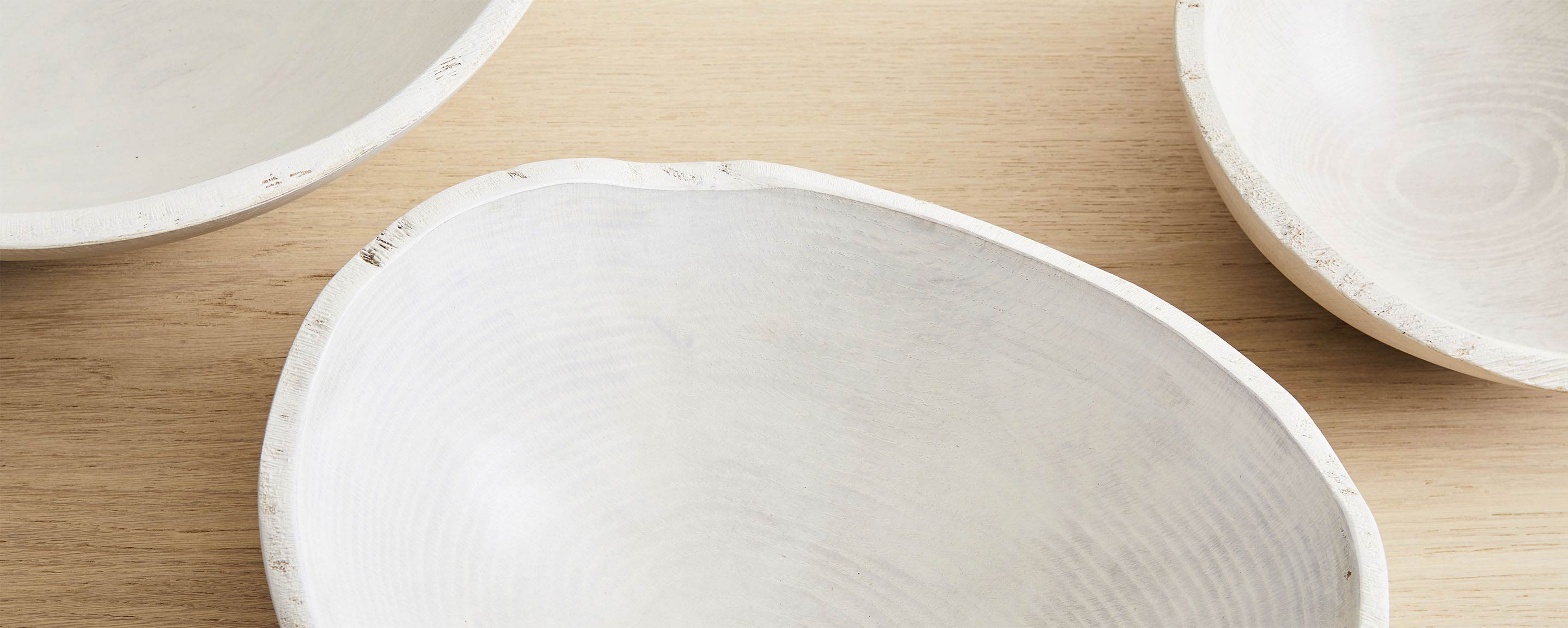 white pearl oval bowl collection