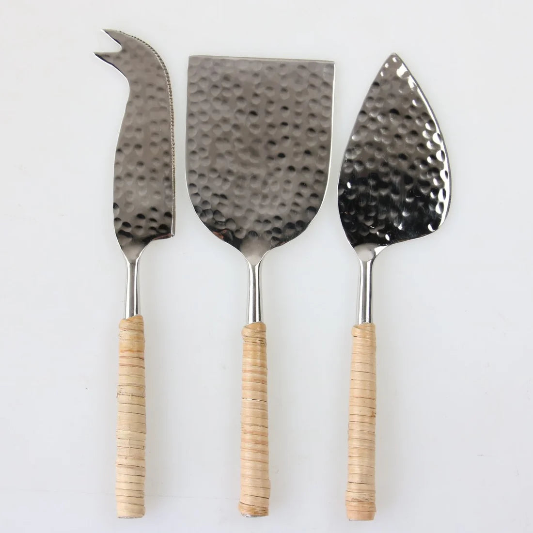 Rattan handle cheese set