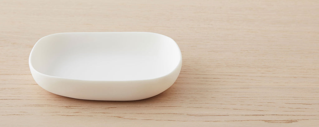 resin pete dish, black