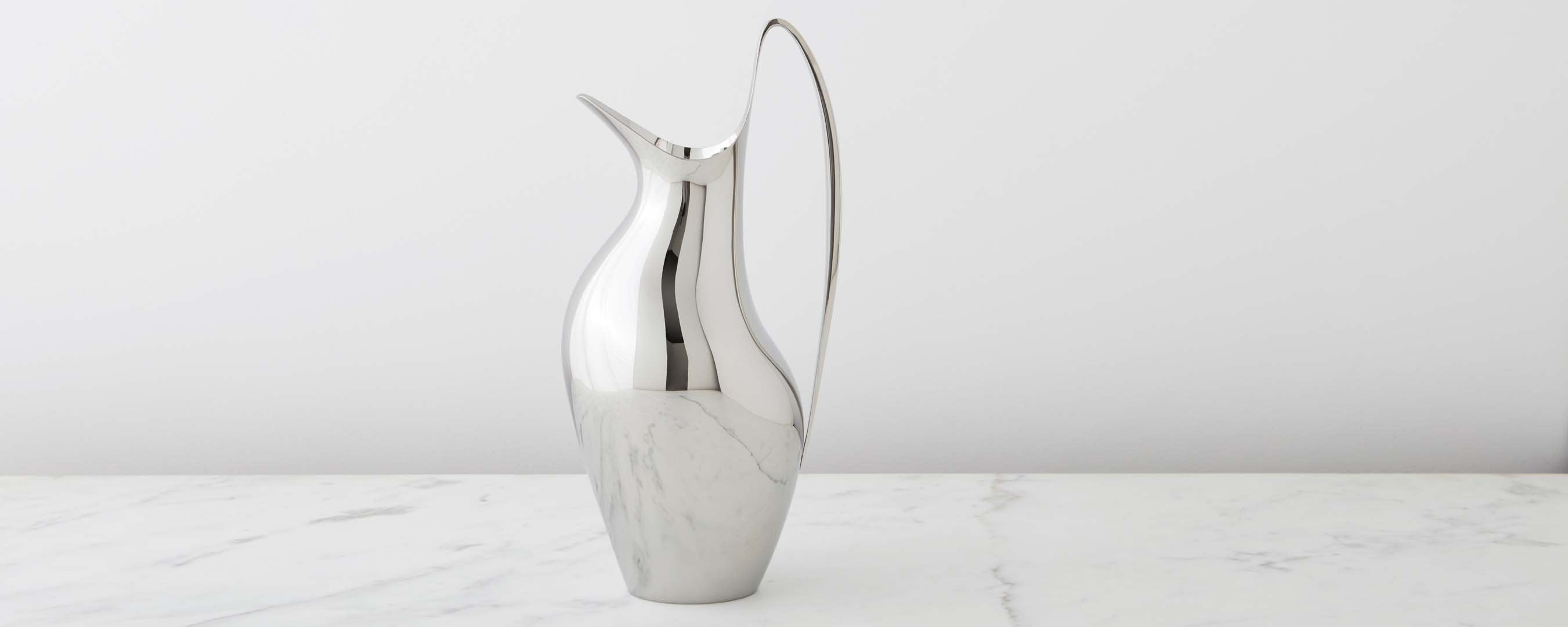 HK pitcher