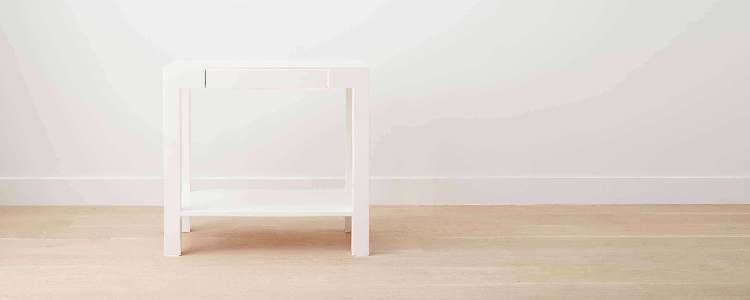 the lacquer parsons wide end table