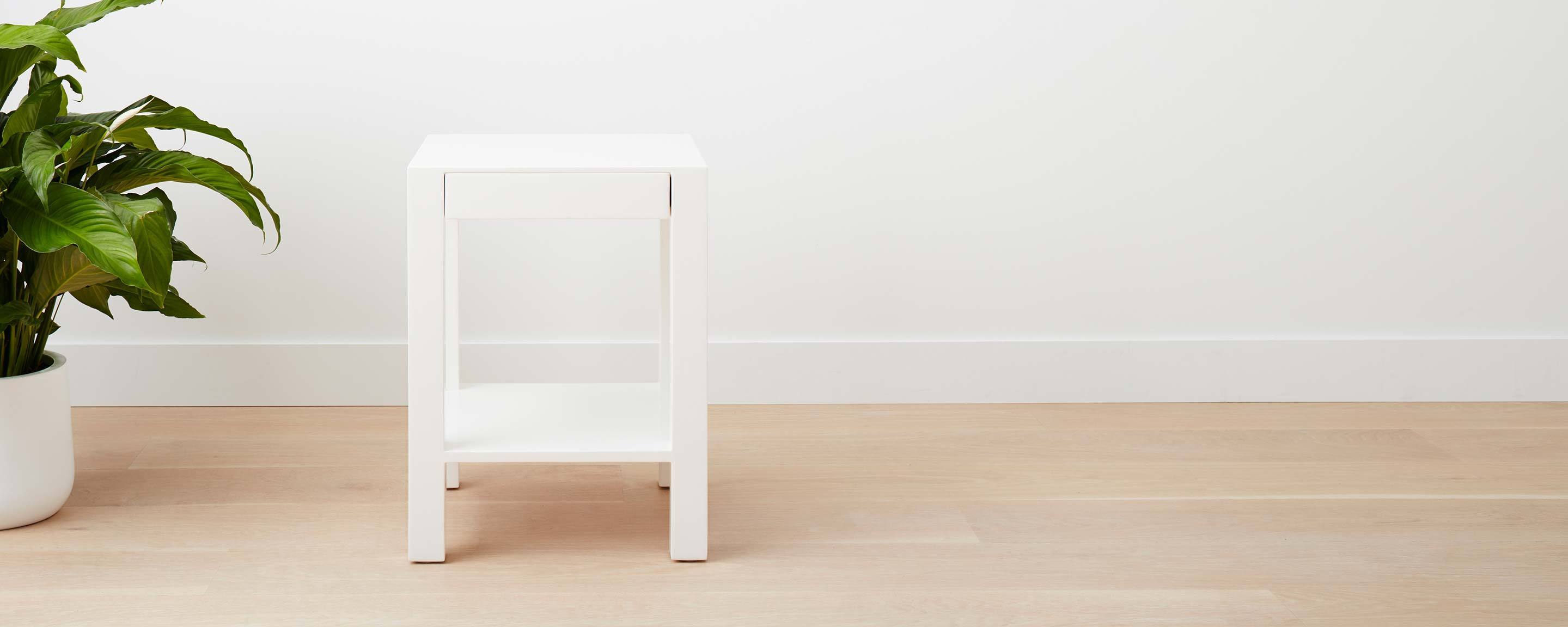 the lacquer lido end table