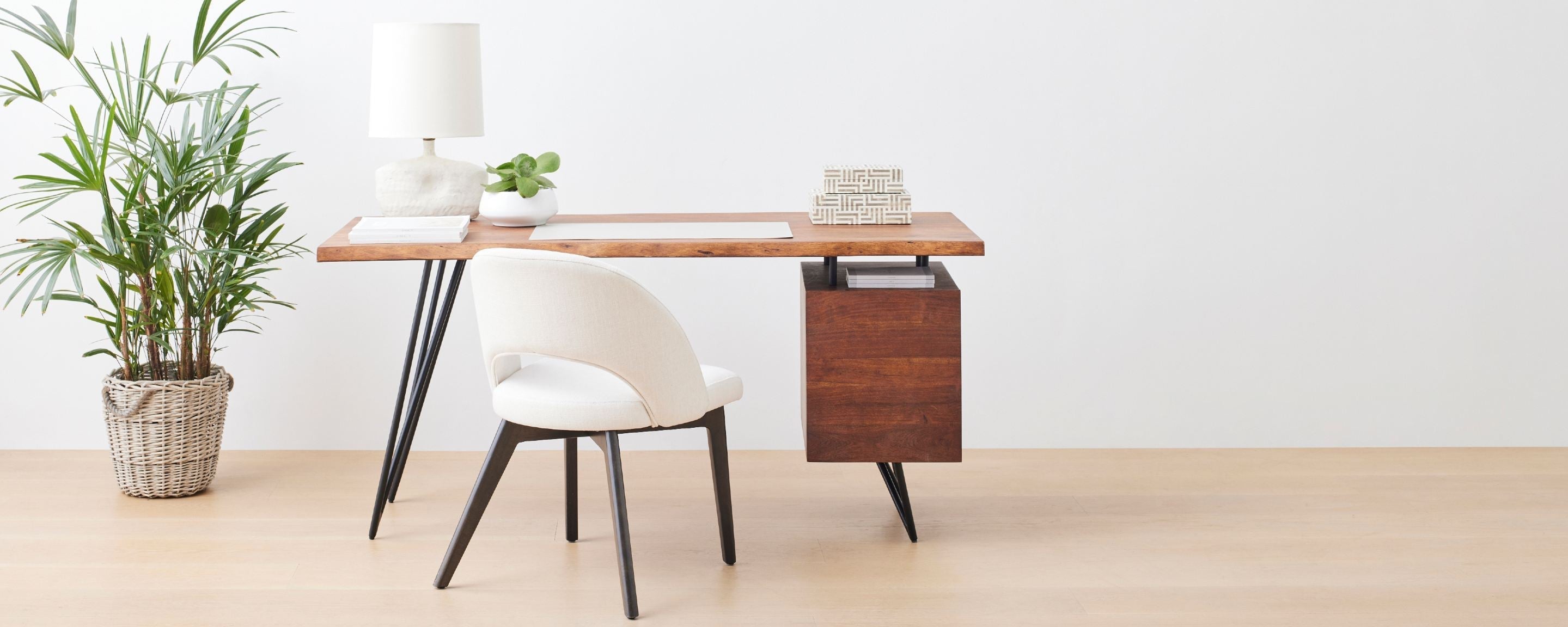the ditch plains desk
