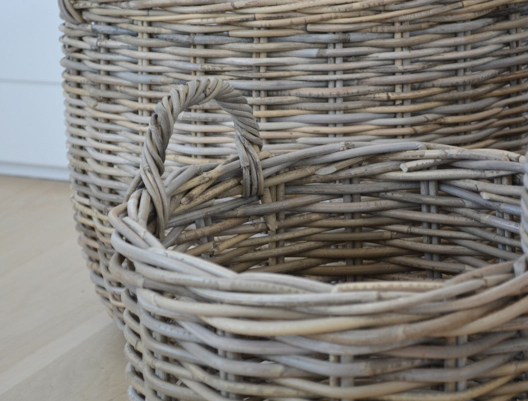 grey round basket, large