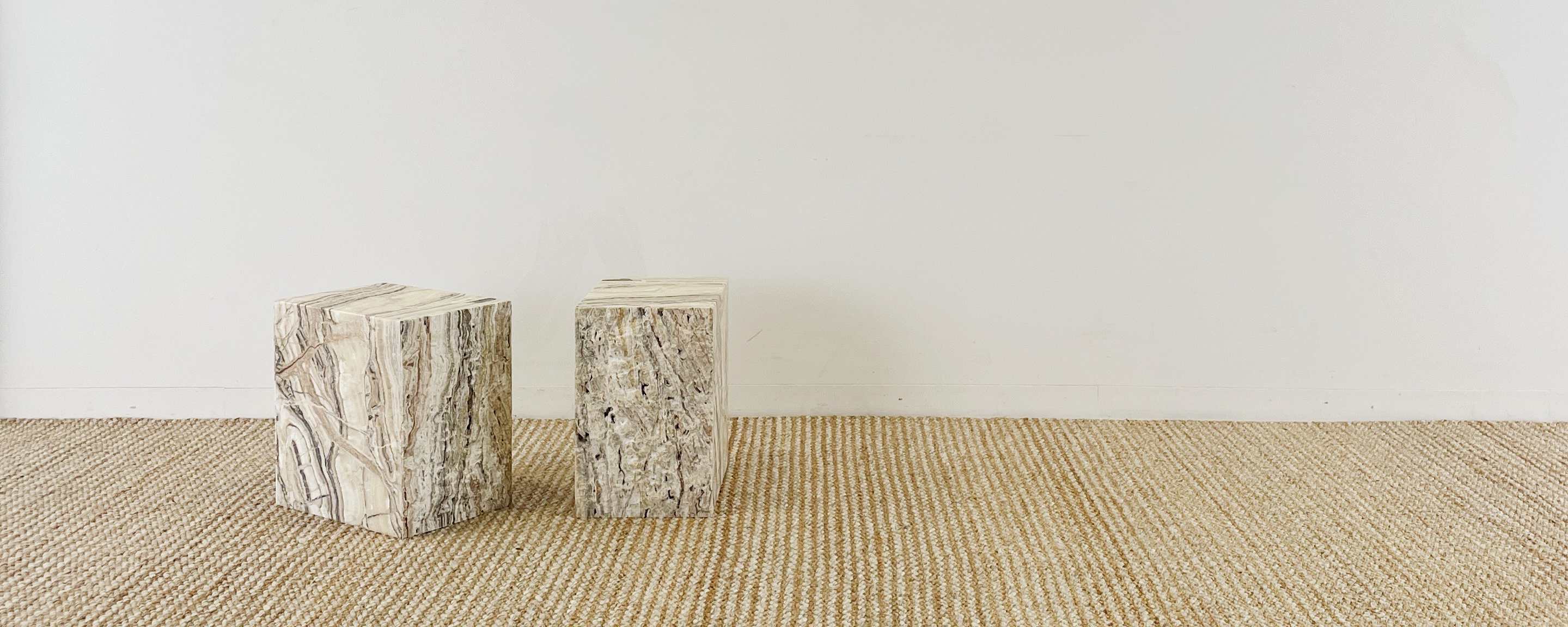 the onyx banded occasional table