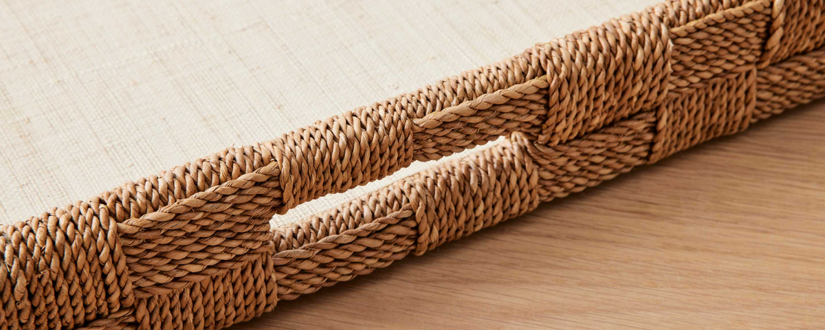 tan rope & raffia tray, medium