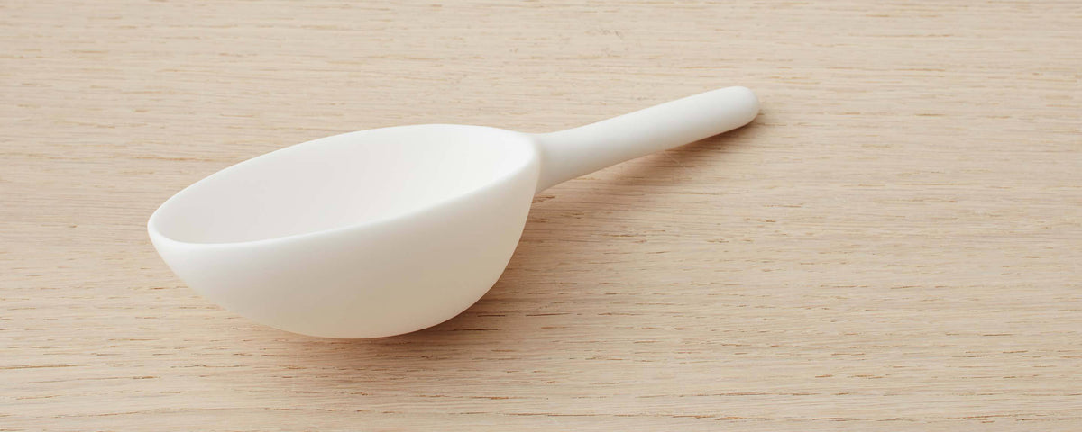 resin ice scoop, white
