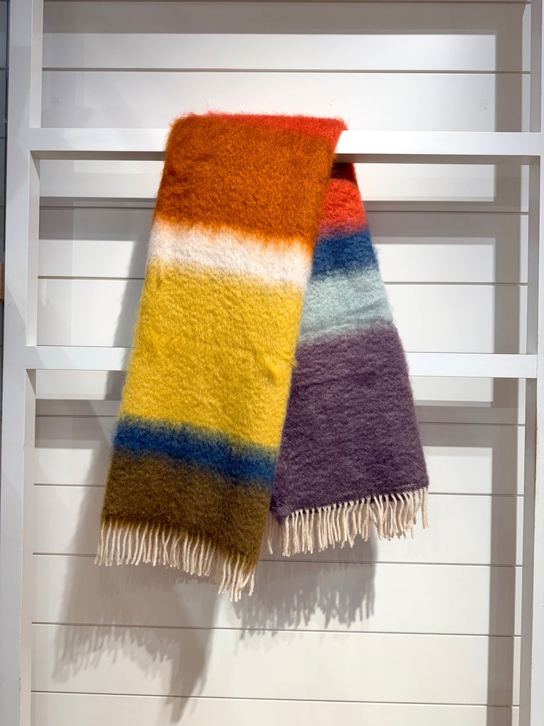 horizon throw, olive