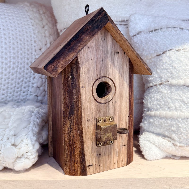 1 family birdhouse