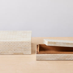 geometric daisy print box small