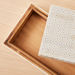 geometric daisy print box small