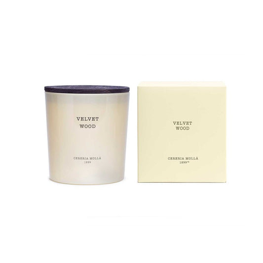 velvet wood 21 oz candle