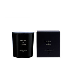 santal and tonka 21 oz candle