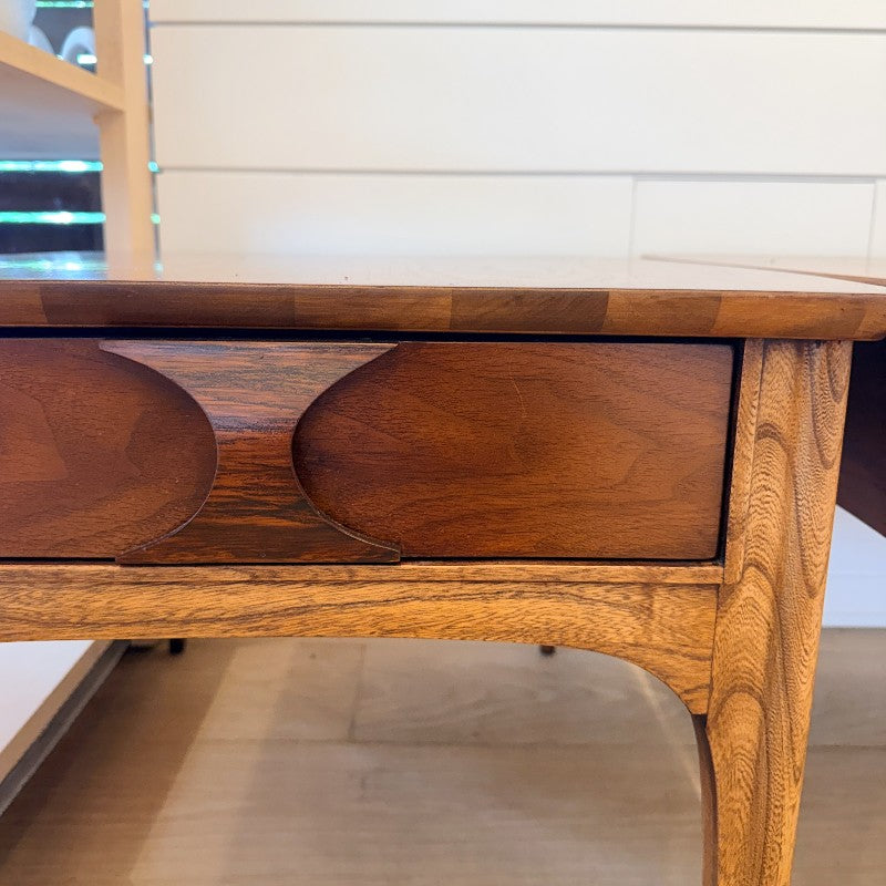 vintage pair of american end tables