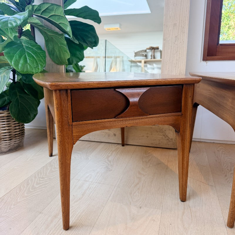 vintage pair of american end tables