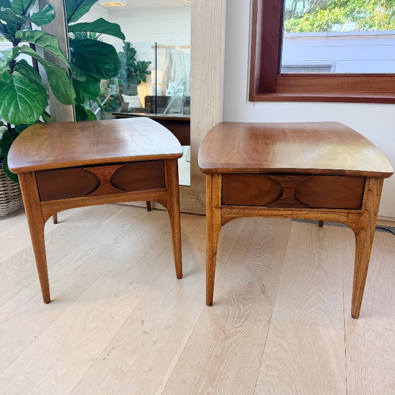 vintage pair of american end tables