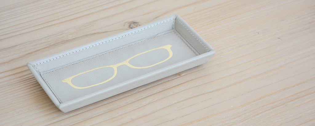 leather eyeglass holder