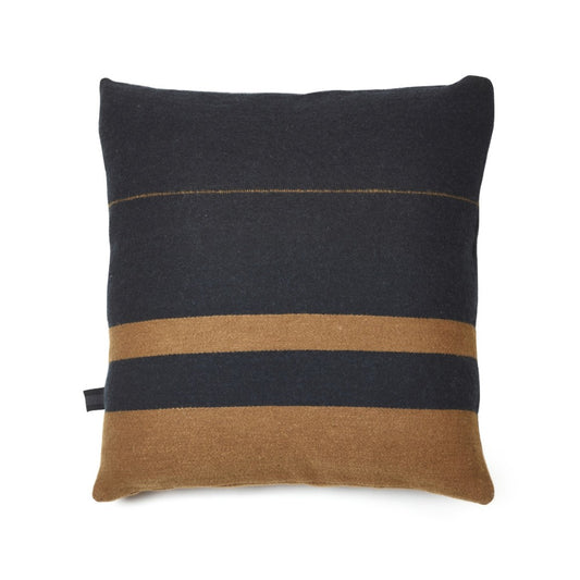 oscar 25" pillow