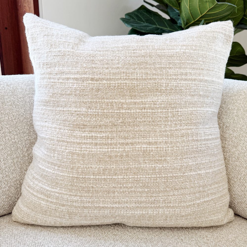 naka pillow ecru 23x23