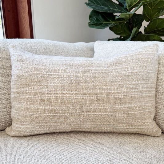 naka pillow ecru 20"x12"