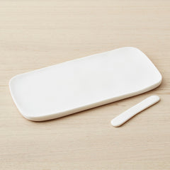 resing white serving board with spreader, large