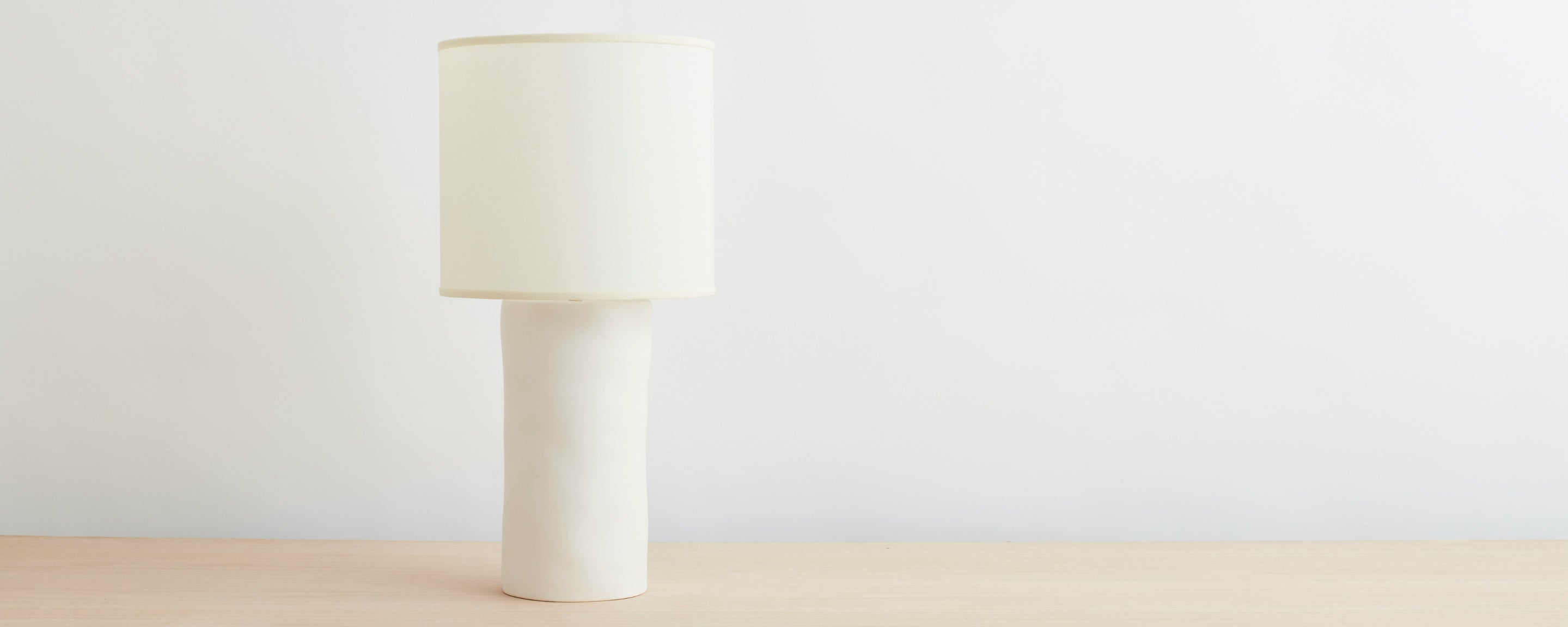 dune white table lamp