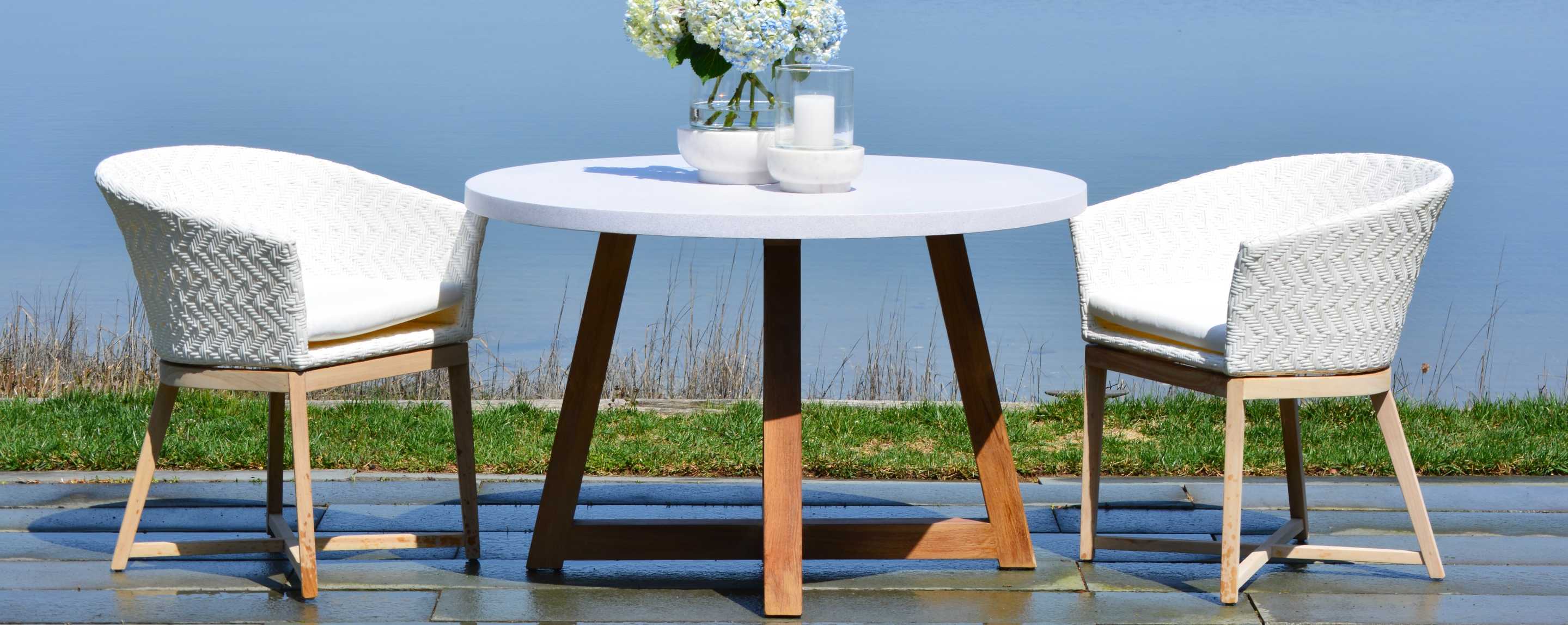 the surf club round dining table